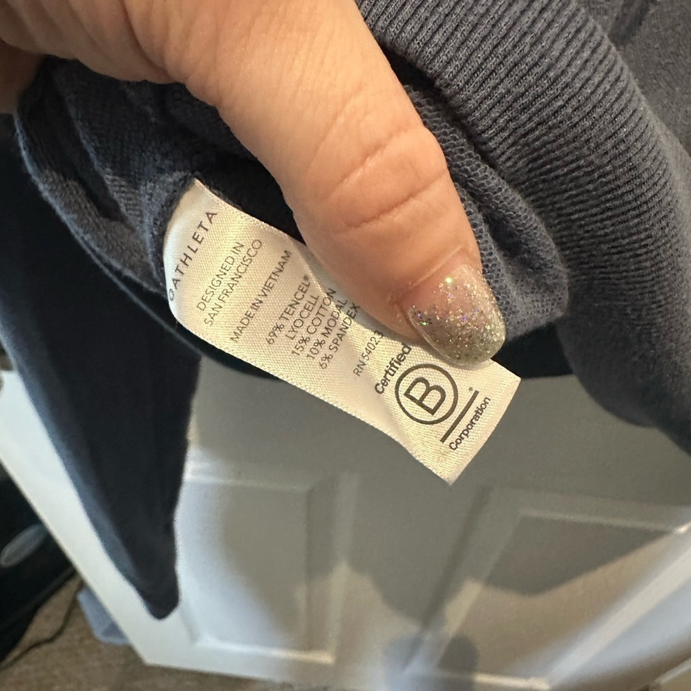 Athleta CROPPED FUNNEL NECK IN NIRVANA XXS - Picture 5 of 7